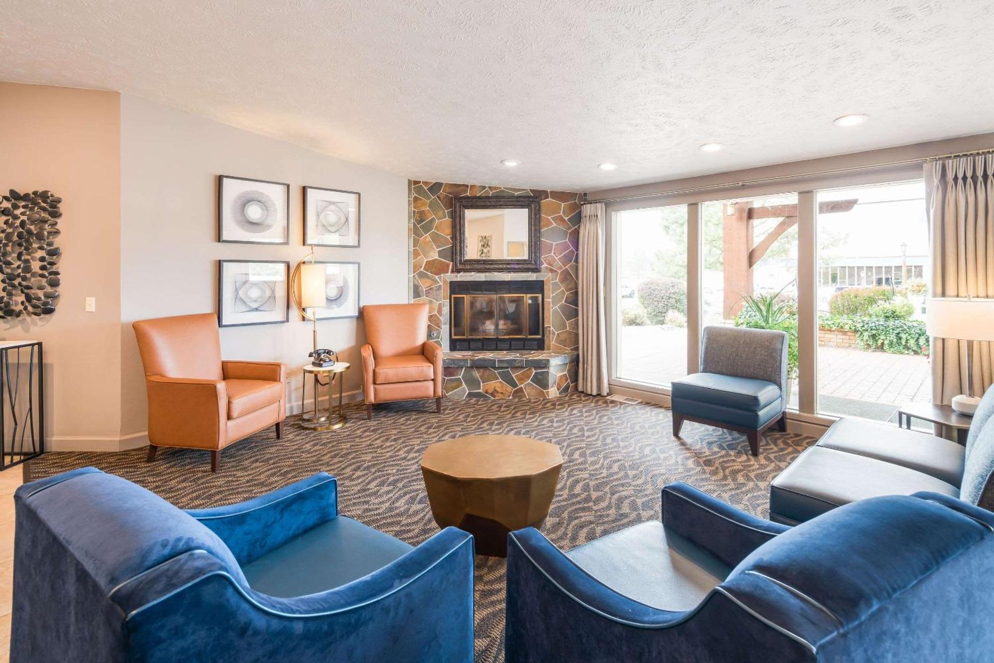 Quality Inn & Suites Coeur D'Alene Bagian luar foto