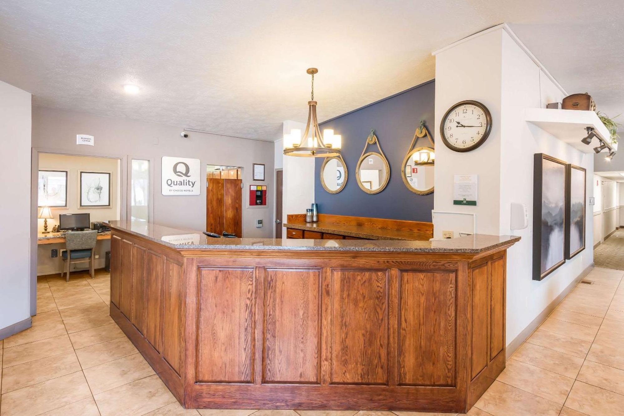 Quality Inn & Suites Coeur D'Alene Bagian luar foto