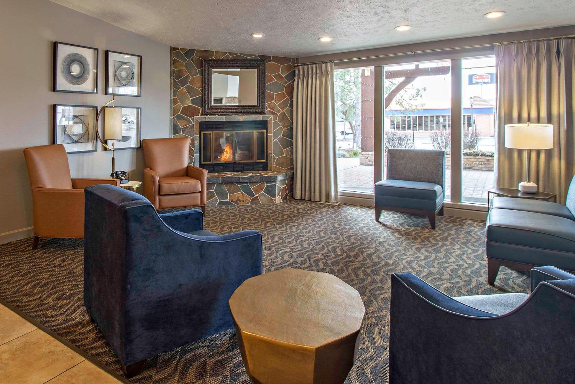 Quality Inn & Suites Coeur D'Alene Bagian luar foto