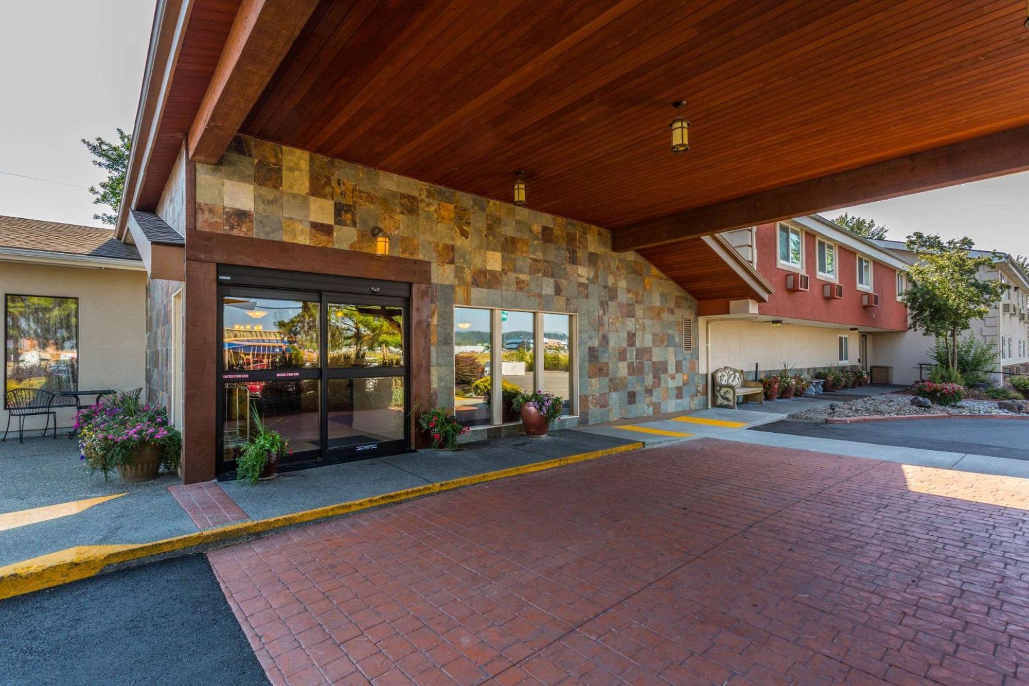 Quality Inn & Suites Coeur D'Alene Bagian luar foto